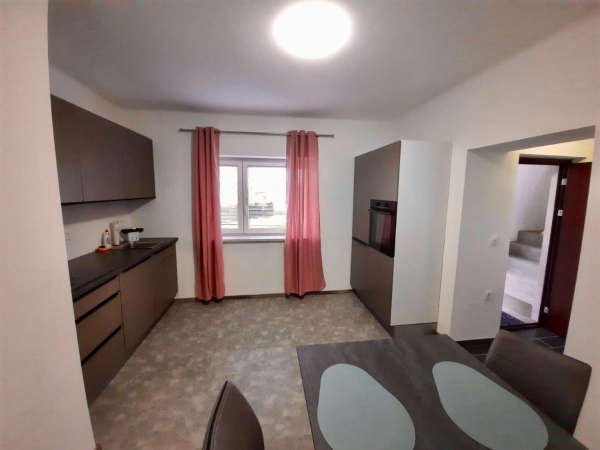 פטוי Rooms Optim מראה חיצוני תמונה